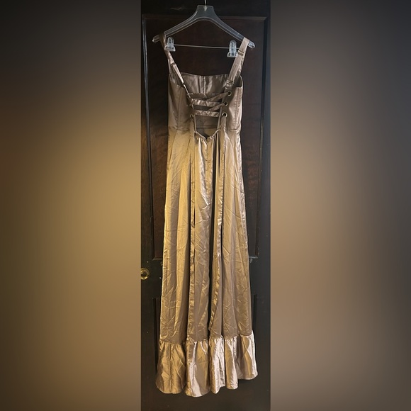 Show me your mumu Clarissa Corset Dress in dune size small - Picture 5 of 8